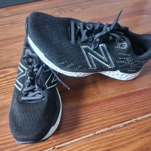Women's new balance fresh foam 880 sneakers size 7.5